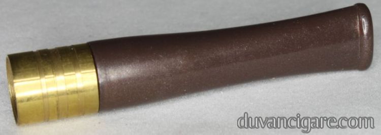 Mustiklica sa mehanickim filterom u braon boji za regularnu cigaretu od 8 mm.