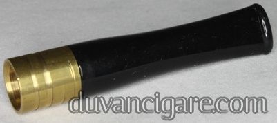 Mustiklica sa mehanickim filterom u crnoj boji za regularnu cigaretu od 8 mm.
