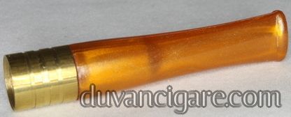 Mustiklica sa mehanickim filterom u narandzastoj boji za regularnu cigaretu od 8 mm.