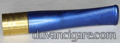 Mustiklica sa mehanickim filterom u plavoj boji za regularnu cigaretu od 8 mm.